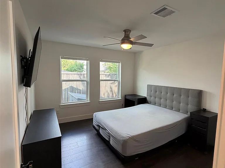 4208 Arlington St — Photo 14