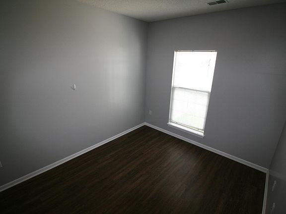5th image of 10344 Parkview Ave