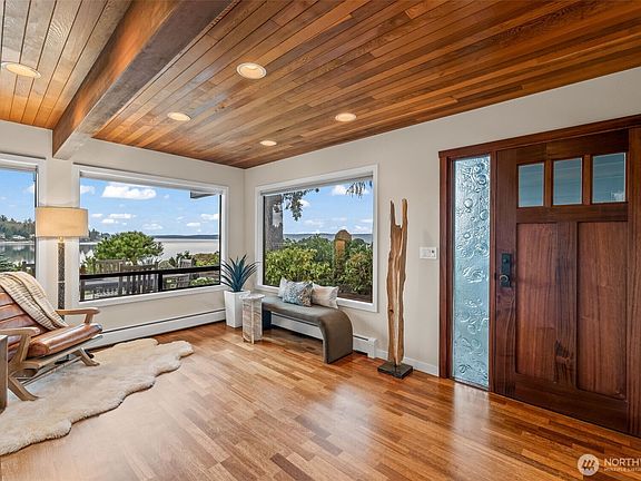 5th image of 9510 Beachwood Drive NW
