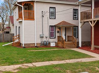 924 West St #2, Rockford, IL 61102