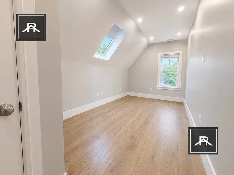 124 Kenrick St #5 — Photo 10