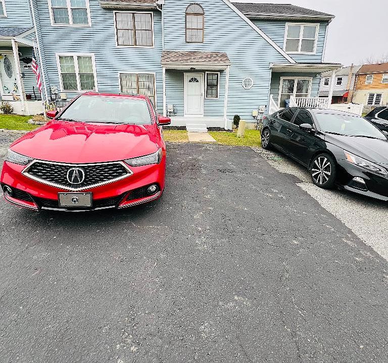 1st image of 213 White Plains Ct