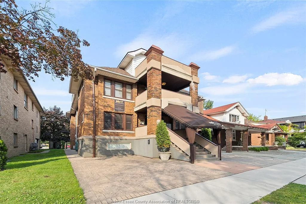 2 bed, $1,850 — Photo 1
