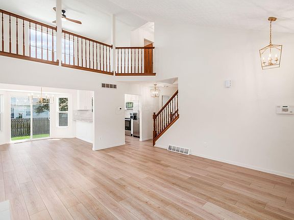 5th image of 3918 Highland Bluff Dr