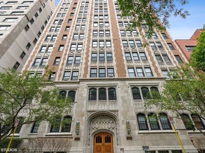 2920 N Commonwealth Ave APT 8B, Chicago, IL, 60657