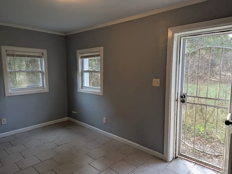 1045 Curry Pl — Photo 13
