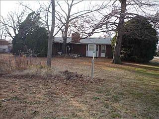 2nd image of 1336 S Lark Ln