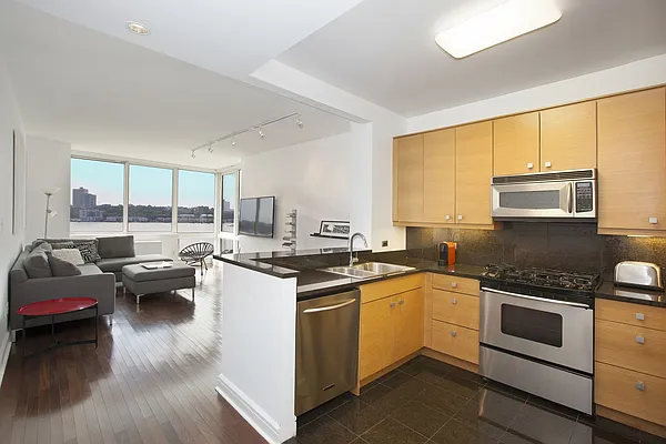 Rented by BLU Real Estate | media 1