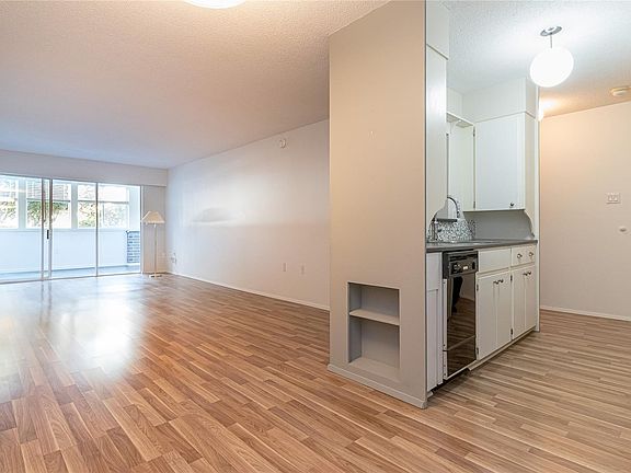4th image of 2040 White Birch Rd #108