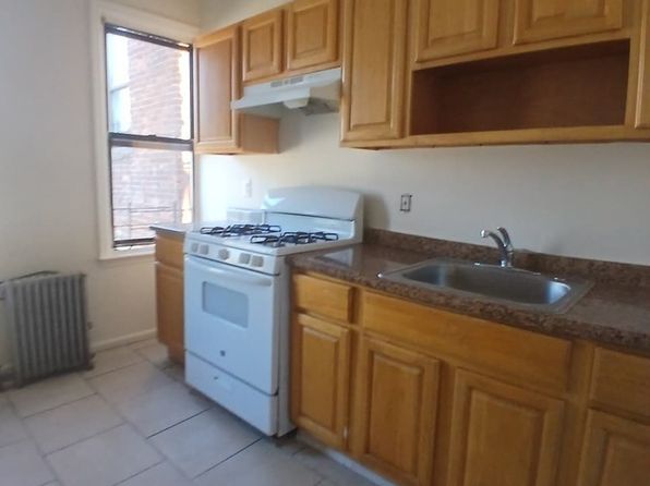 288 Hawthorne Ave APT 1