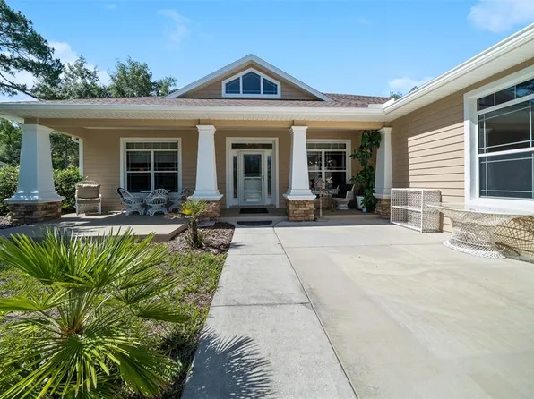 2948 W Henley Ln, Dunnellon, FL 34433