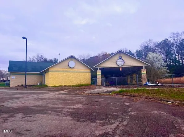 203 N Cooper Dr, Henderson, NC 27536