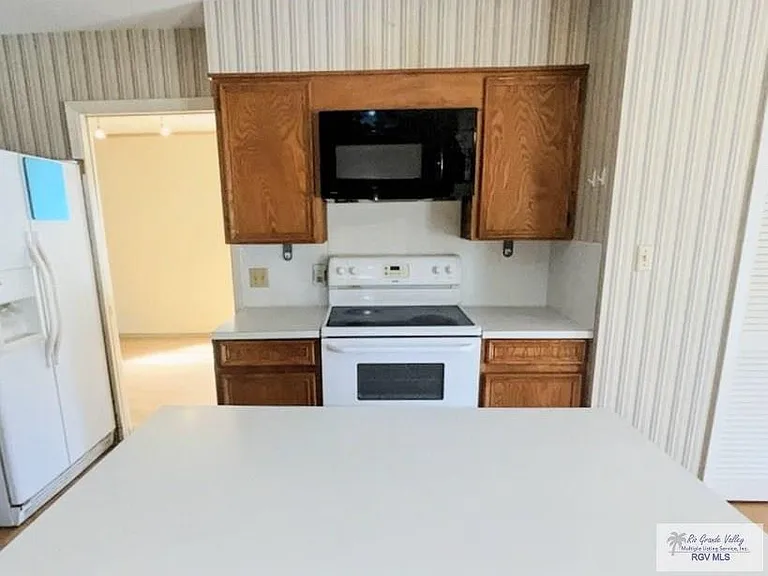 5611 La Estrella Cir — Photo 9