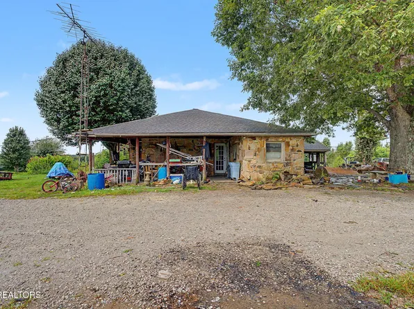 1368 Taylors Chapel Rd, Crossville, TN 38572