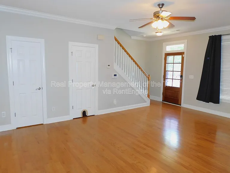 4 Rhododendron Dr — Photo 3