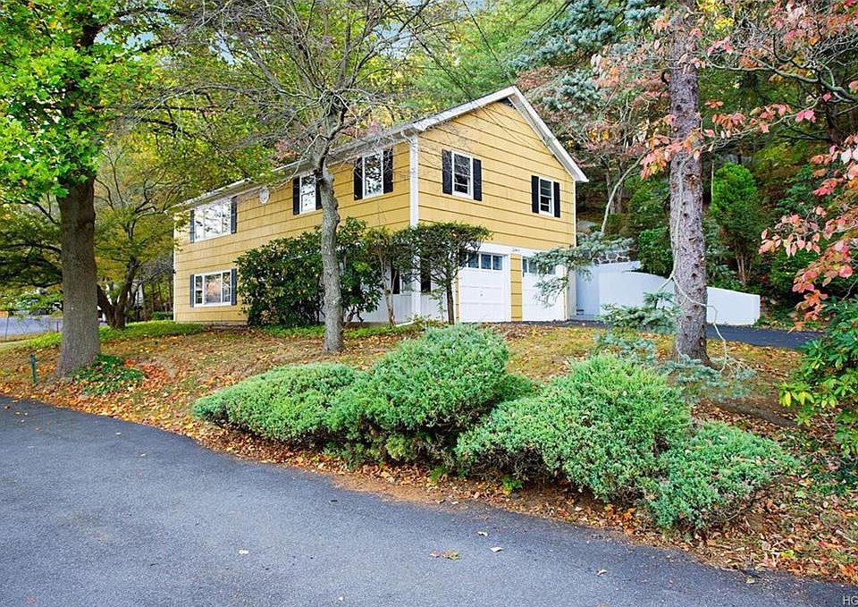 1st image of 7 Overlook Ct