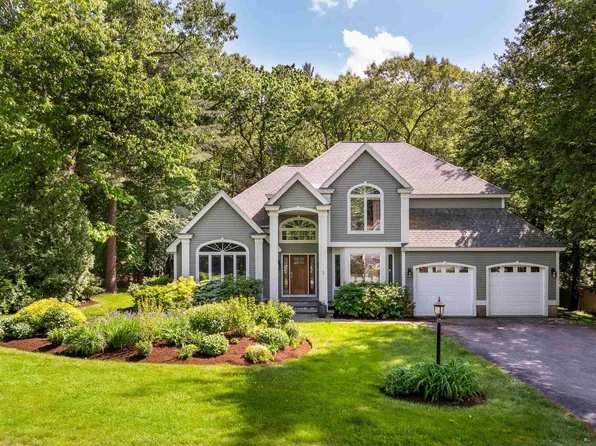 3 Fieldstone Circle, Hampton, NH 03842
