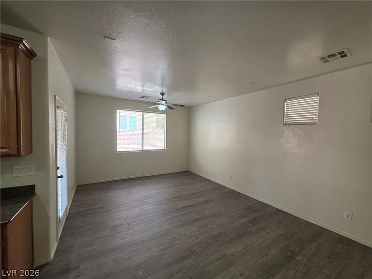 7510 Perla Del Mar Ave — Photo 22