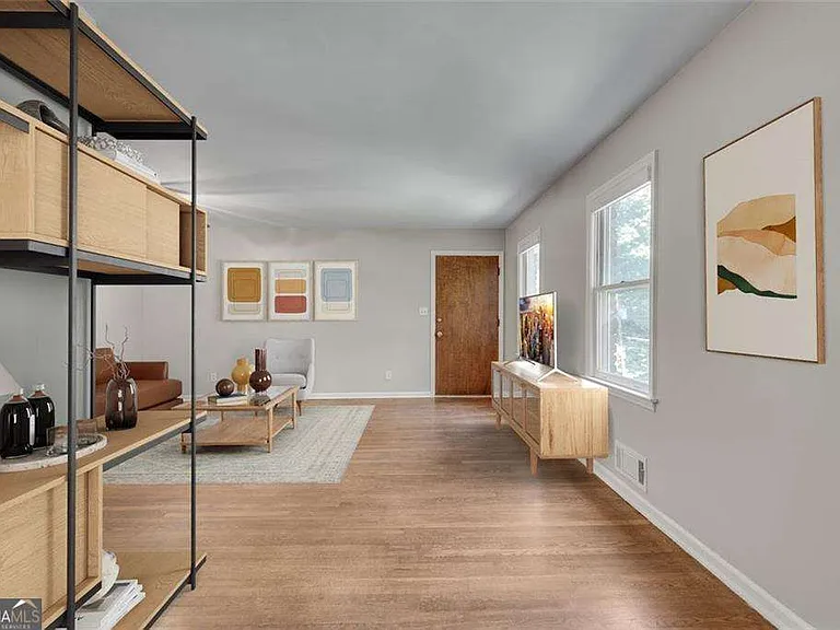 799 Marstevan Dr NE — Photo 31