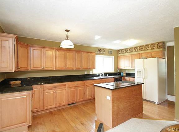 2nd image of 8342 E Oxford Dr