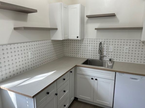 650 E Palm Canyon Dr APT 9