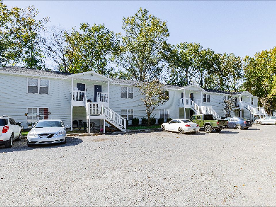 2nd image of 6951 S Kenwood Dr #I2