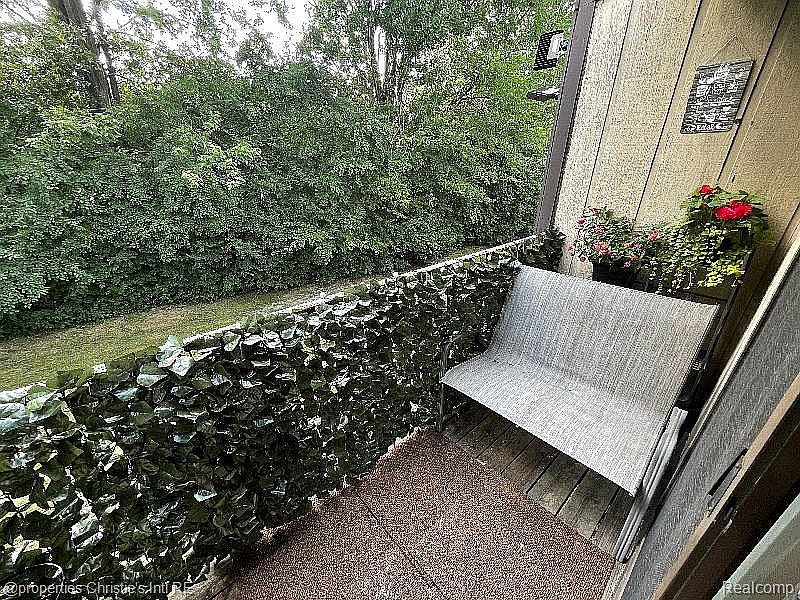 15999 W Eleven Mile Rd Apt 20, photo 14