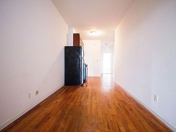 4th image of 2106 Fulton St APT 2R