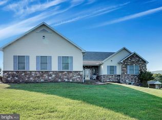 4 Honeysuckle Dr, Zion grove, PA 17985