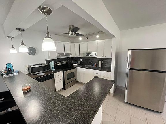 2nd image of 114 Waterford E #114