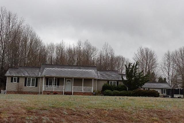 1st image of 3350 Huffines Dr