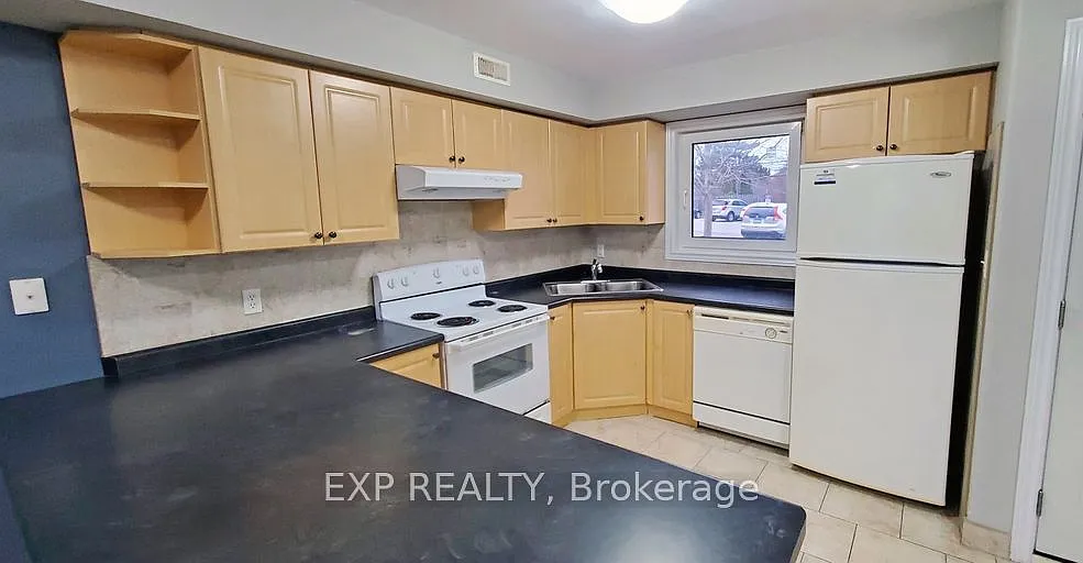 3 bed, $2,599 — Photo 1