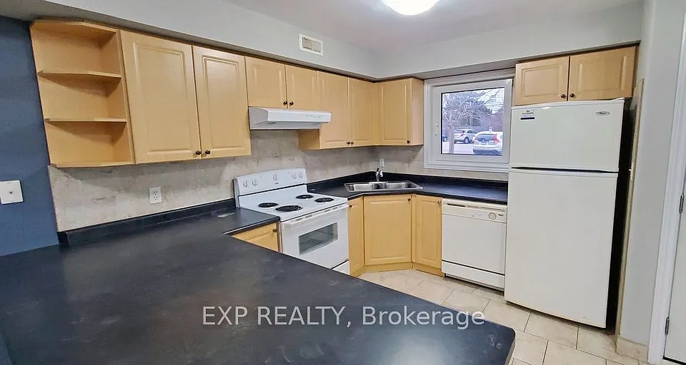 246 Lakeshore Rd