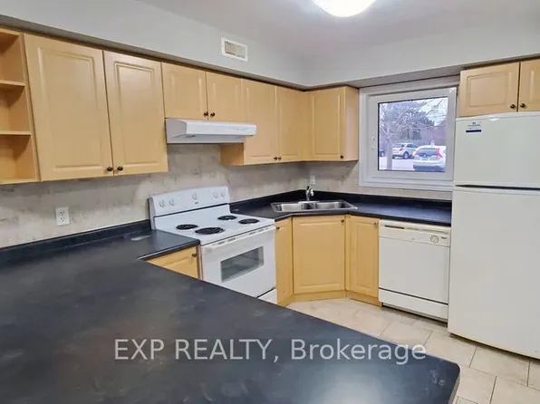 246 Lakeshore Rd, Saint Catharines, ON