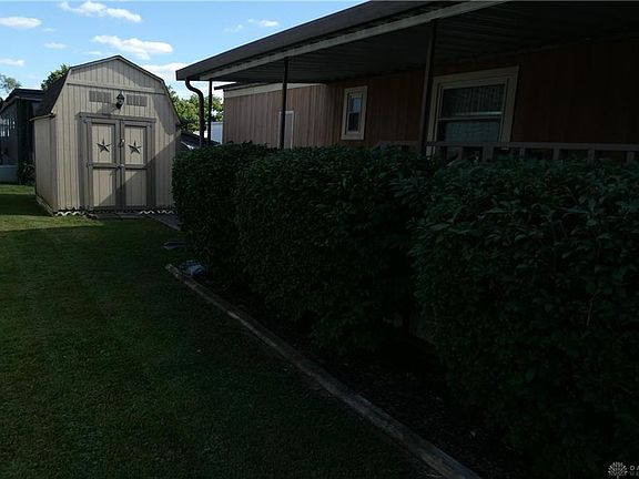 2nd image of 20 Bella Casa Dr