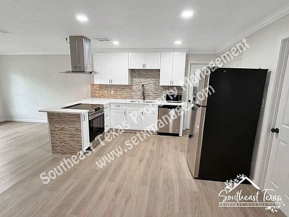 5th image of 5260 Landry Ln