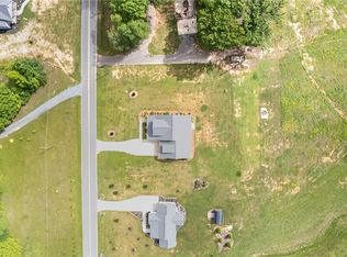 2095 Darrow Rd #1A & 4, Winston Salem, NC 27101