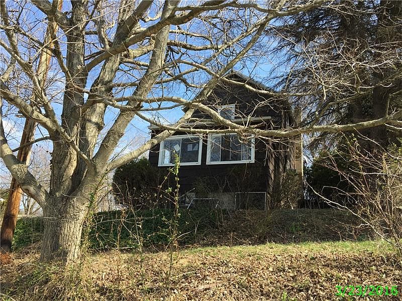 1st image of 223 Leech Ave