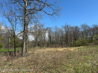 27 S Cross Rd, Staatsburg, NY 12580