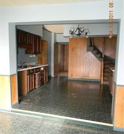 4th image of 9404 W Bethel Ave