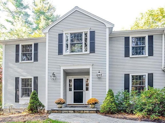 2nd image of 65 Meadowbrook Cir