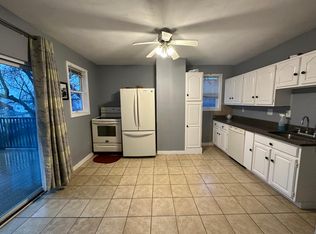 118 Sumner St APT 3, Quincy, MA 02169