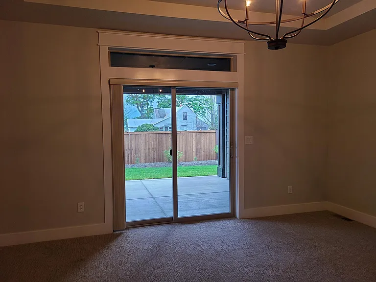 409 S Hamlin Ln — Photo 38