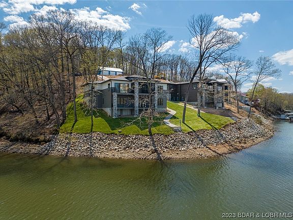 5th image of 132 Hazelnut Dr