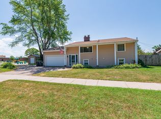 322 Hill St, Coloma, MI 49038