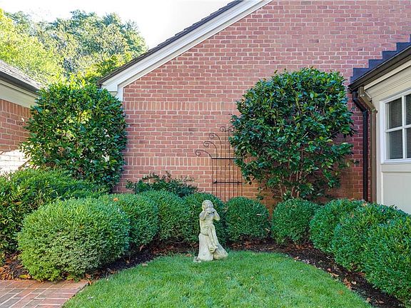 5th image of 5 John Christopher Ct