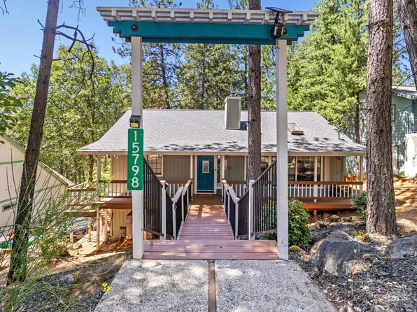 15798 Names Dr, Grass Valley, CA 95949