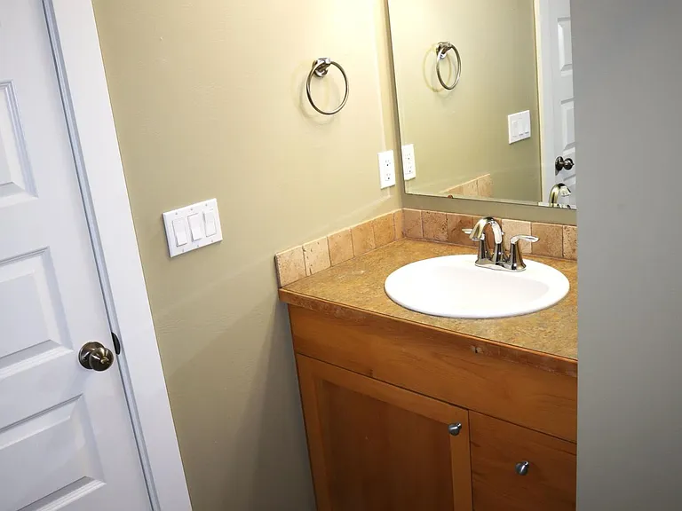 2895 E Deerhill Dr — Photo 10