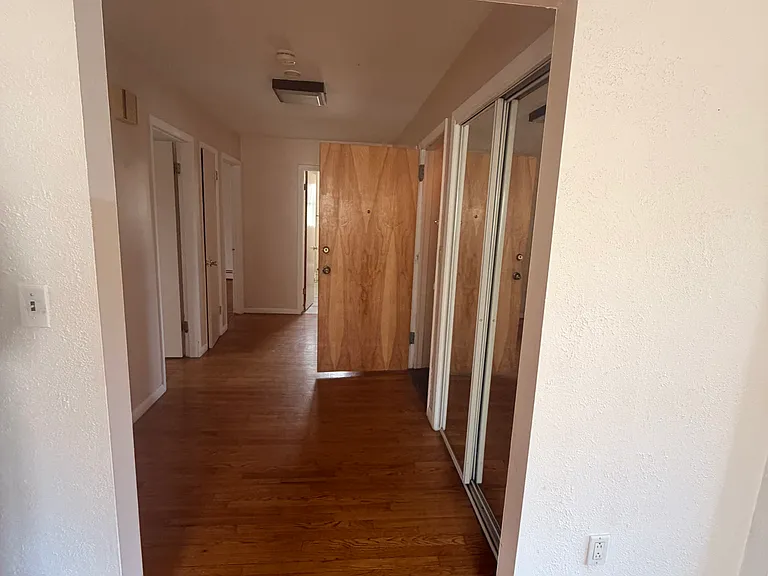 5 Bryn Mawr Pl #1 — Photo 3