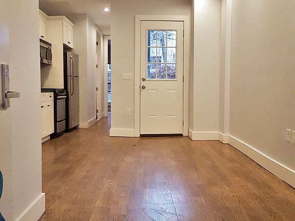 2nd image of 634 Kosciuszko St #1RE